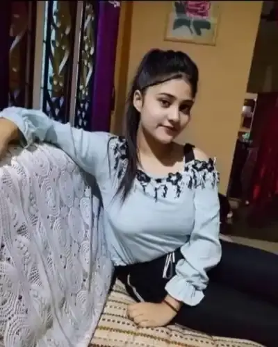 Call Girls Service in Chhatargarh